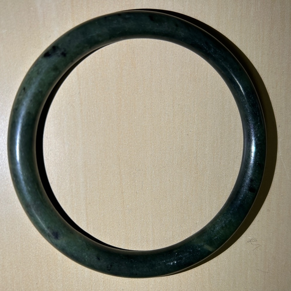 Solid Jade Bangle (for health and protection)